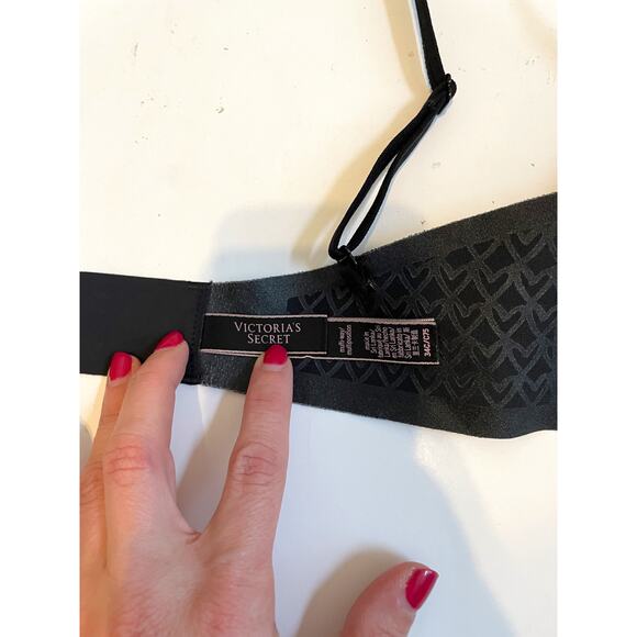 Victoria's Secret Underwire Lightly Padded Convertible Bra Black Size 34C - Picture 7 of 7